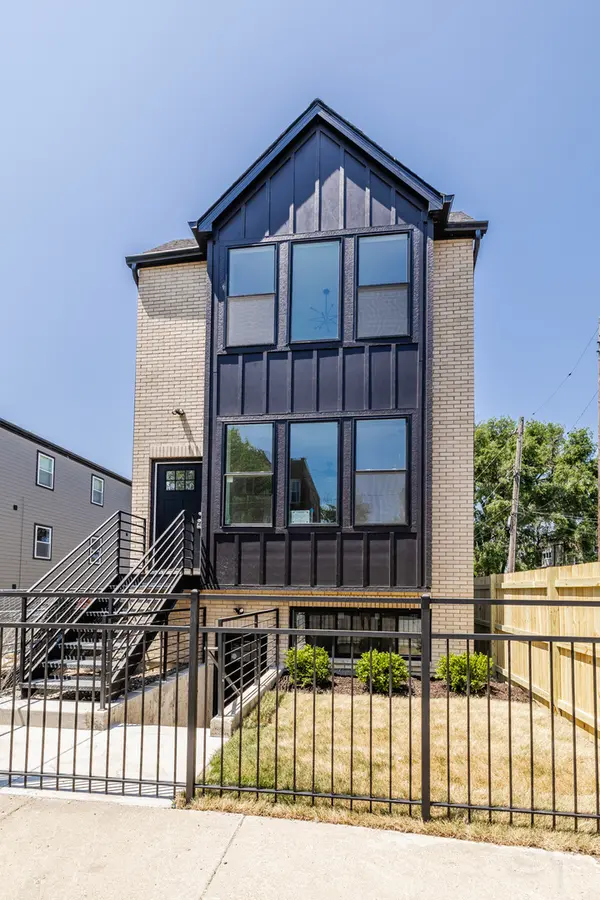 544 N Lawndale AVE, Chicago, IL 60624