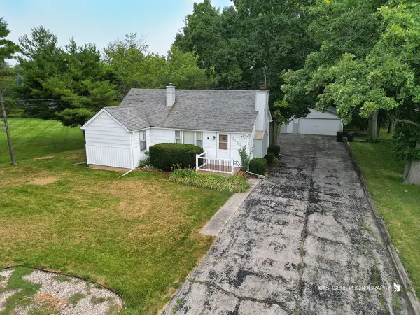 3152 27th ST, Zion, IL 60099