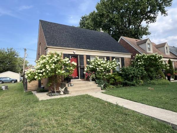 3721 Kemman AVE, Brookfield, IL 60513