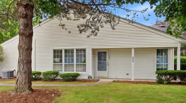 7214 Wheaton LN #347, Fox Lake, IL 60020