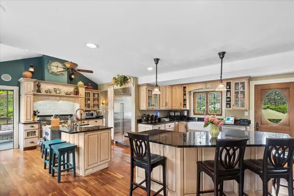 346 Sheridan RD, Winthrop Harbor, IL 60096