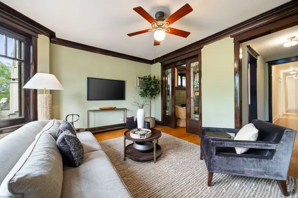 711 Washington BLVD #2E, Oak Park, IL 60302