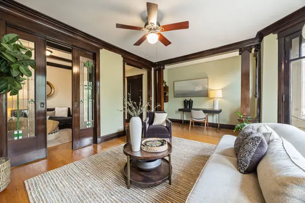711 Washington BLVD #2E, Oak Park, IL 60302
