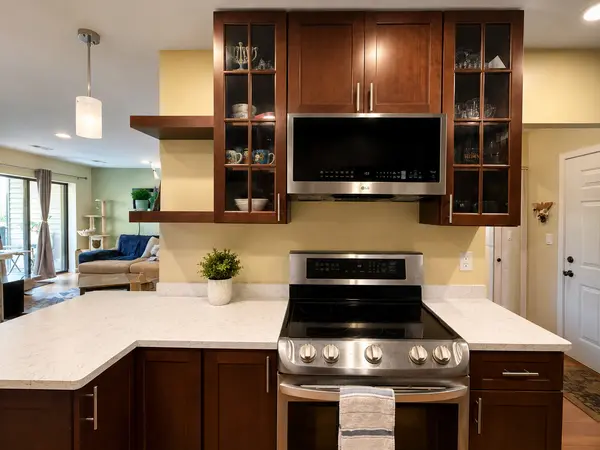 3050 Pheasant Creek DR #406, Northbrook, IL 60062