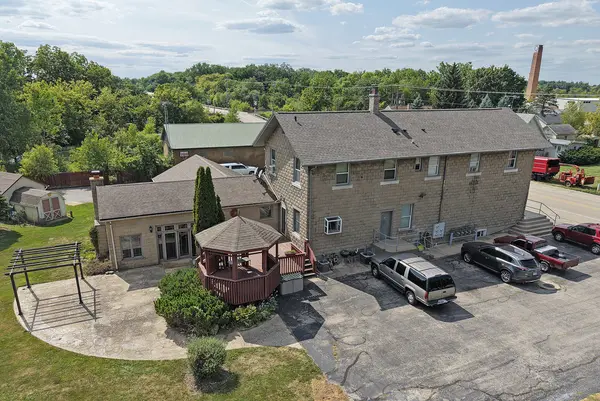 15909 Nelson RD, Woodstock, IL 60098