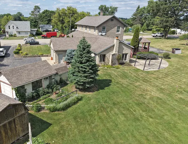 15909 Nelson RD, Woodstock, IL 60098