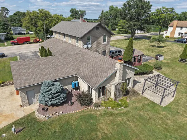 15909 Nelson RD, Woodstock, IL 60098