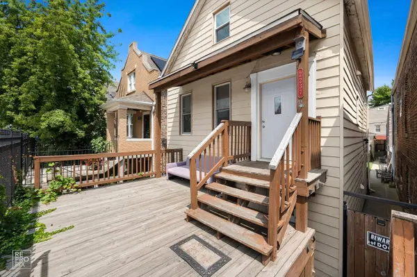 2237 S Oakley AVE, Chicago, IL 60608