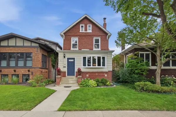 2624 W WILSON AVE, Chicago, IL 60625