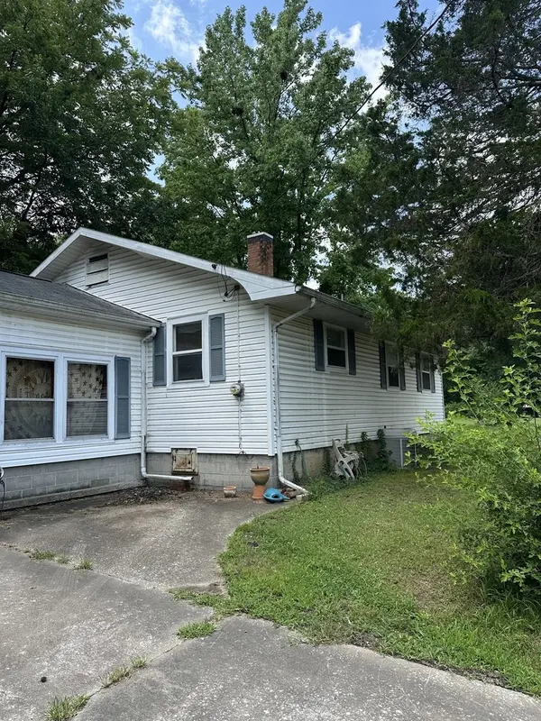 521 N Springer ST, Carbondale, IL 62901