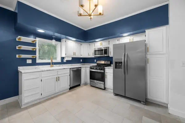 403 S 2nd ST, Wapello, IA 52653