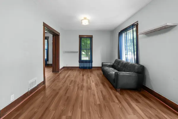 403 S 2nd ST, Wapello, IA 52653