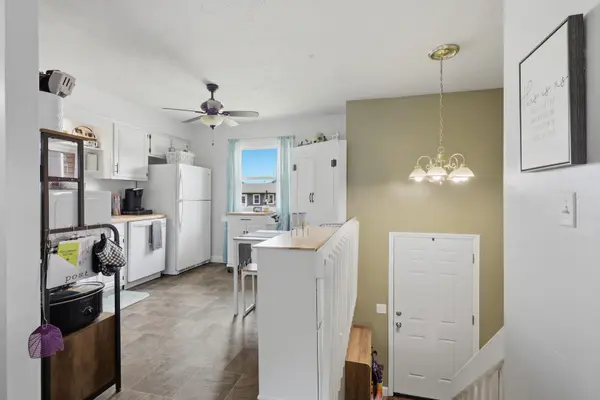 1845 W 58th ST, Davenport, IA 52806