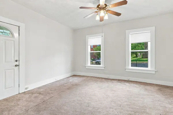 621 Oak ST, Davenport, IA 52802