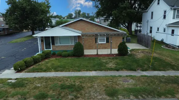 304 E Cherry ST #1, Watseka, IL 60970