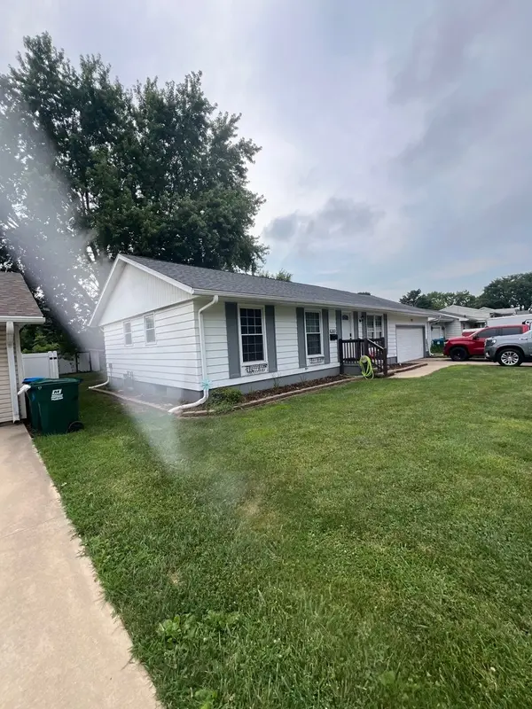 1300 5th AVE, Rock Falls, IL 61071