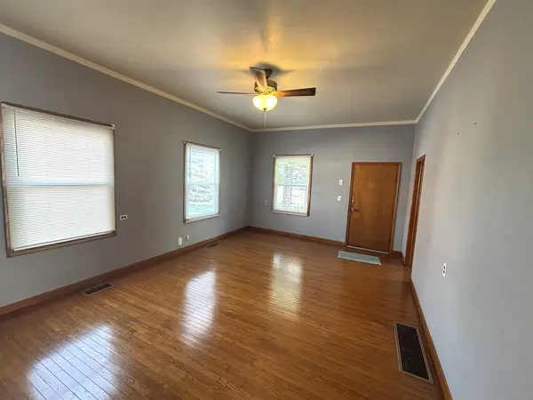 410 E Locust ST, Harrisburg, IL 62946