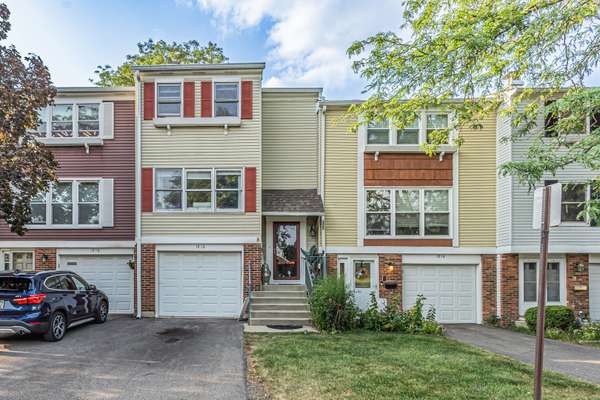 1916 Cheltenham PL, Schaumburg, IL 60194