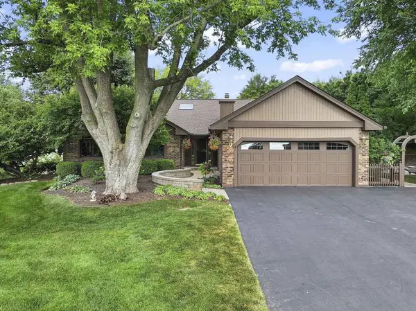 3408 James WAY, Johnsburg, IL 60051