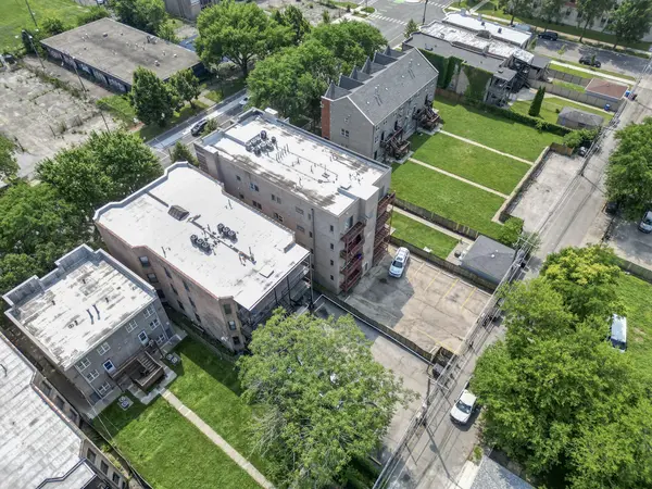 4930 S Indiana AVE, Chicago, IL 60615