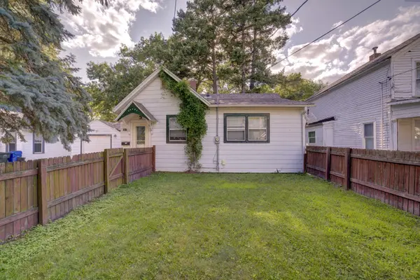 1810 BELLE AVE, Davenport, IA 52803