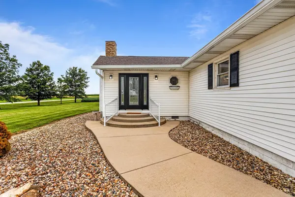 40 E 950 North RD, Cerro Gordo, IL 61818
