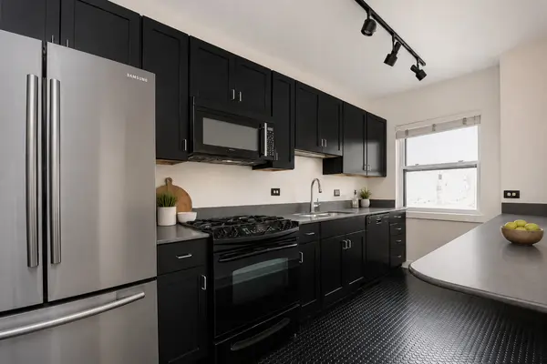 4300 N Marine DR #503, Chicago, IL 60613