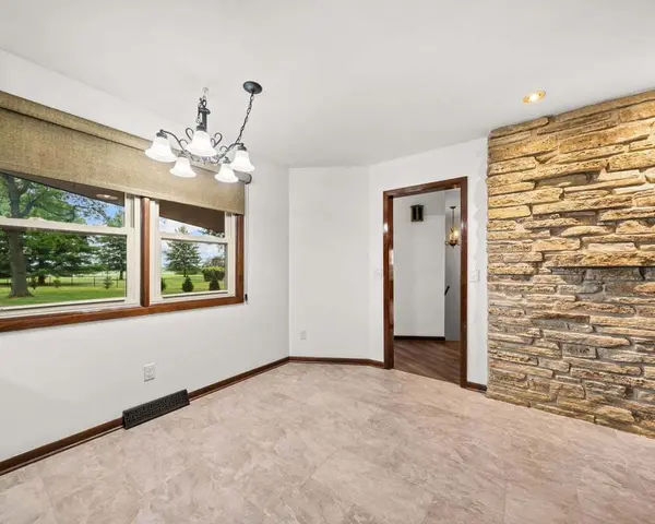 12048 N Tower RD, Byron, IL 61010
