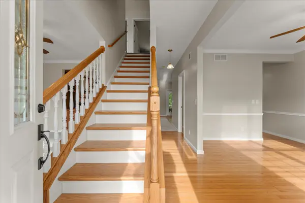 1703 Deer Run DR, Mahomet, IL 61853