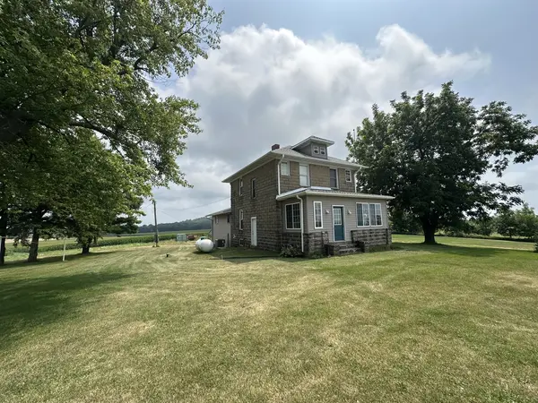 2733 S Curtiss RD, Stockton, IL 61085