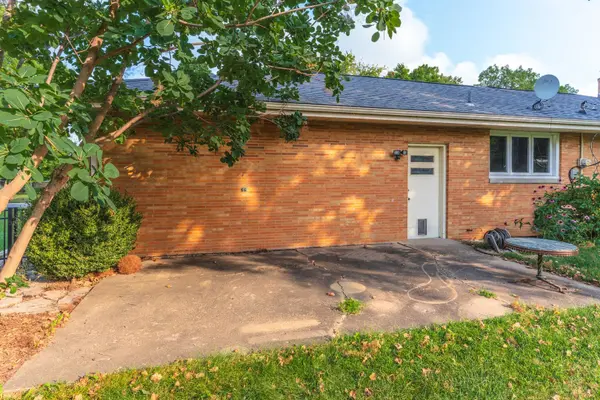 203 Radliff RD, Bloomington, IL 61701