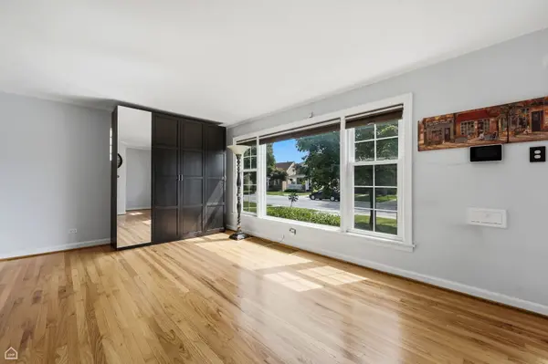 4834 N Mulligan AVE, Chicago, IL 60630