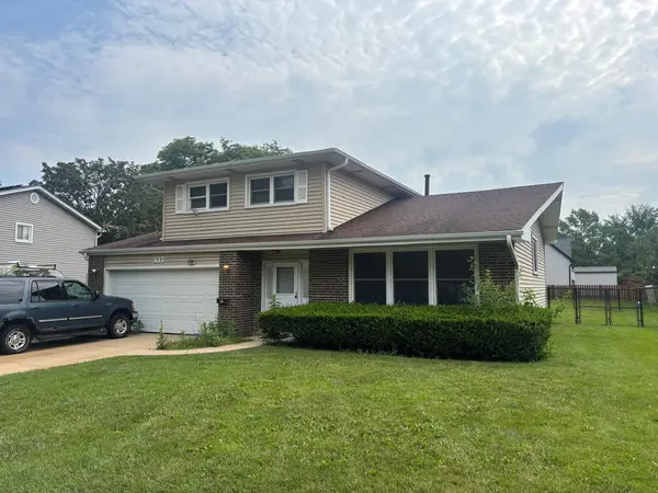 337 Hazel DR, Schaumburg, IL 60193