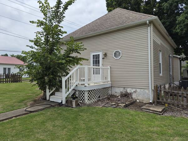 207 S Emma ST, Christopher, IL 62822
