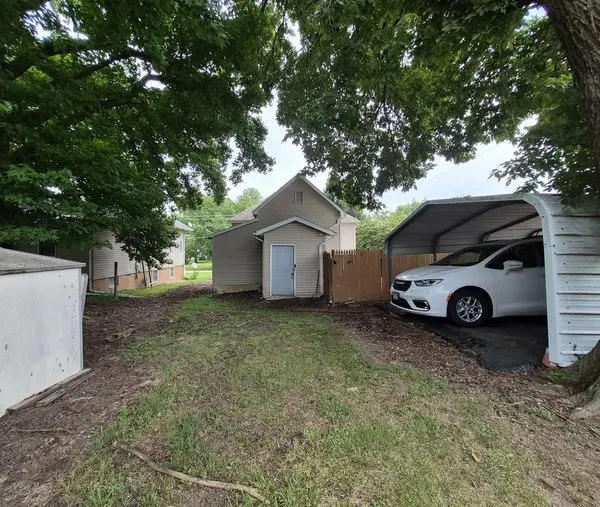 207 S Emma ST, Christopher, IL 62822