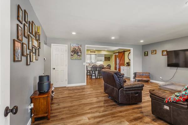 304 S McKinley ST, Mansfield, IL 61854