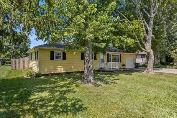 304 S McKinley ST, Mansfield, IL 61854