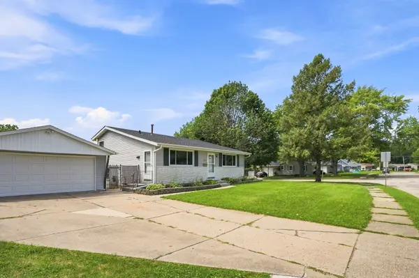 2219 W 36th ST, Davenport, IA 52806