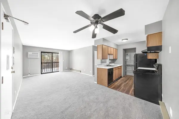 651 Virginia RD #228, Crystal Lake, IL 60014