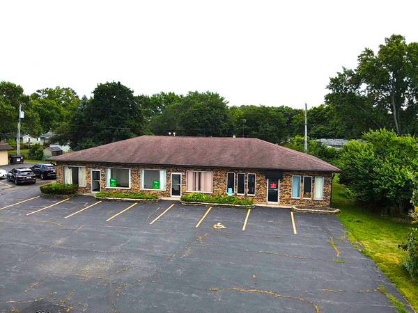 4901 W Elm ST, Mchenry, IL 60050