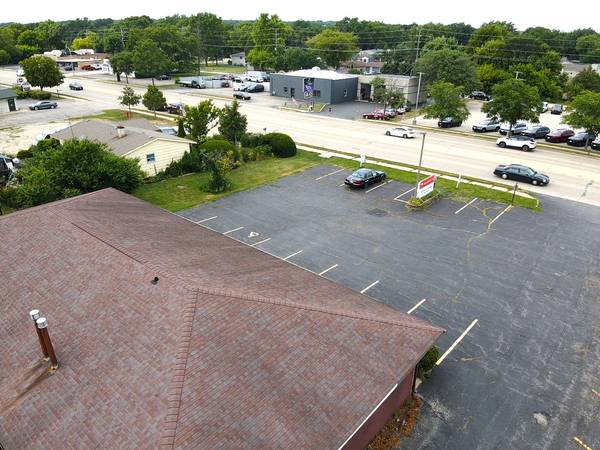 4901 W Elm ST, Mchenry, IL 60050