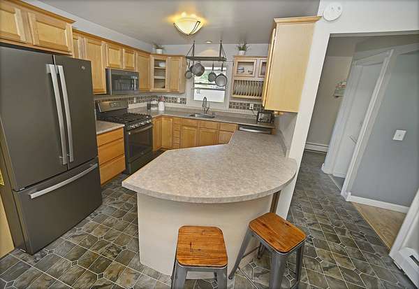 14 Bona Terra DR, Ottawa, IL 61350