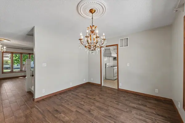 12 S Walnut ST, Villa Grove, IL 61956