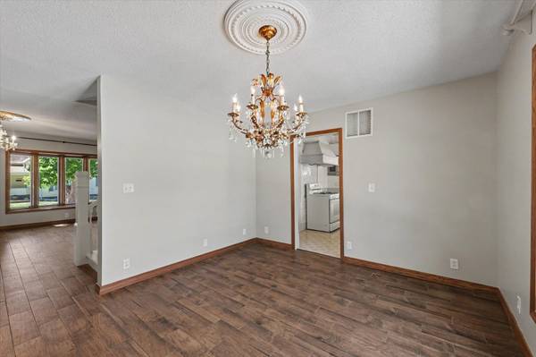12 S Walnut ST, Villa Grove, IL 61956