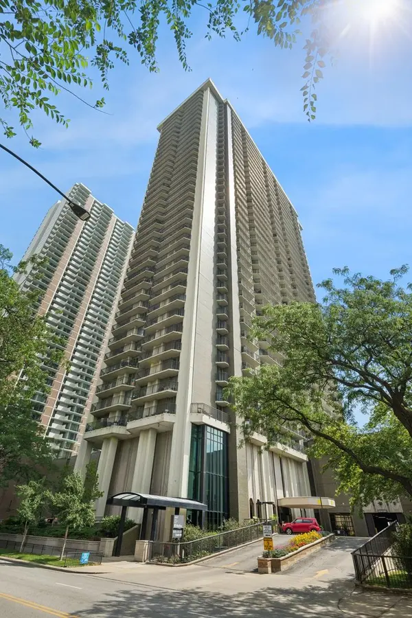 6007 N SHERIDAN RD #27B, Chicago, IL 60660
