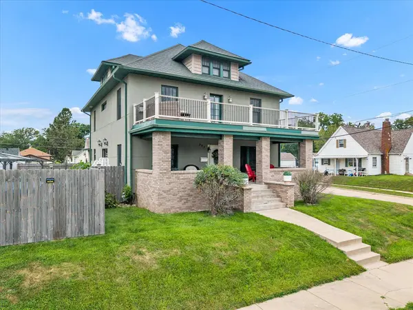 302 9TH ST, Silvis, IL 61282