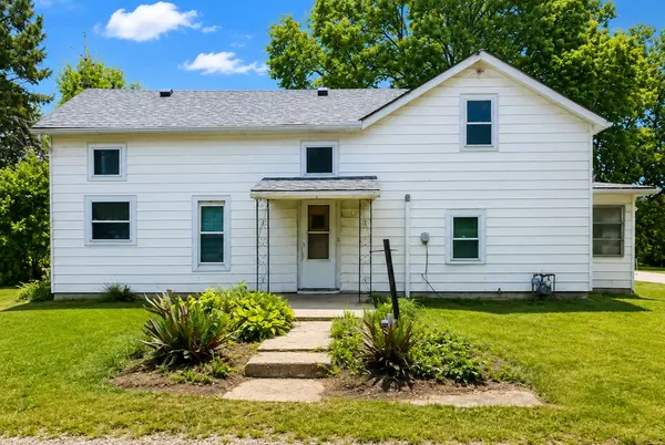 3802 W Lincolnway, Sterling, IL 61081