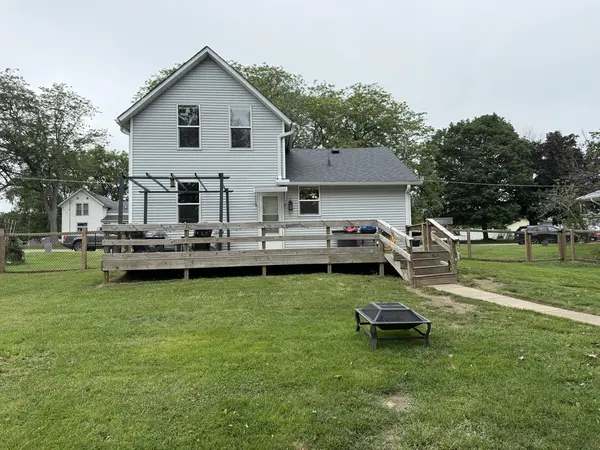 229 W Farnham ST, Sheffield, IL 61361