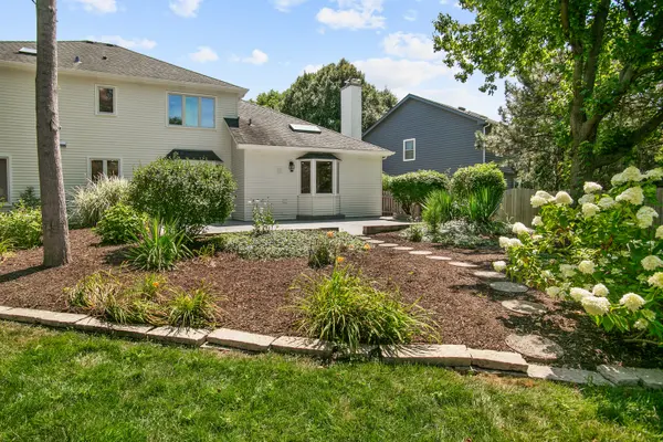 1205 Johnson DR, Naperville, IL 60540