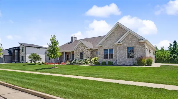 603 Cayman WAY, Savoy, IL 61874